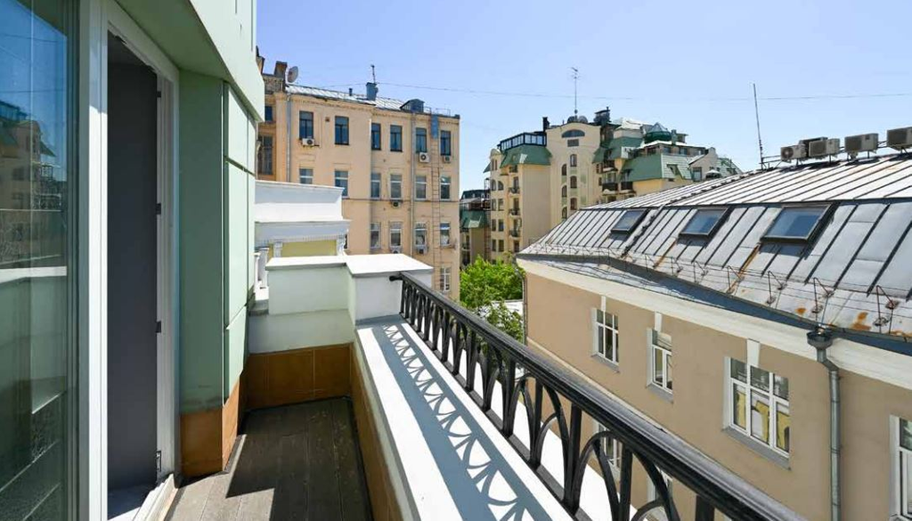 Комплекс представительских офисных особняков в класса 