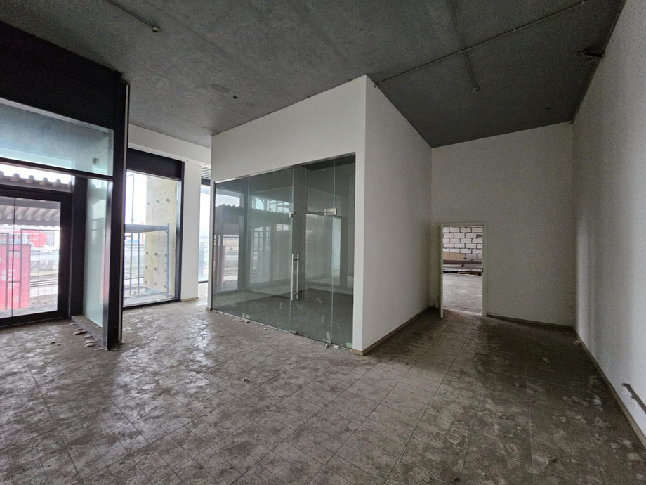 Современный строящийся бизнес центр на первой линии Проспекта Мира